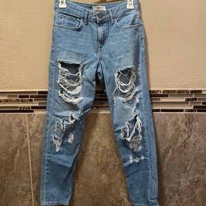 Super cute distressed mom/boyfriend jeans